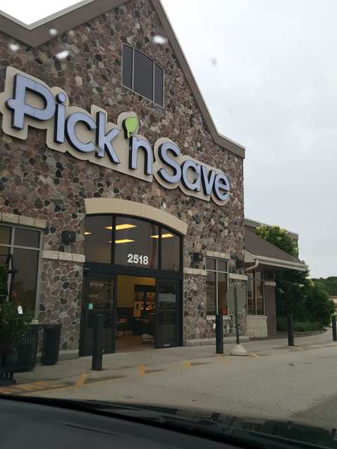 Pick 'n Save (W Washington St) — photo 3