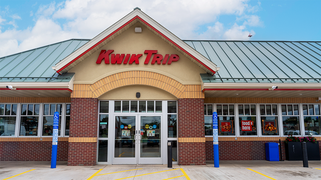 Kwik Trip (E Washington St) — photo 1