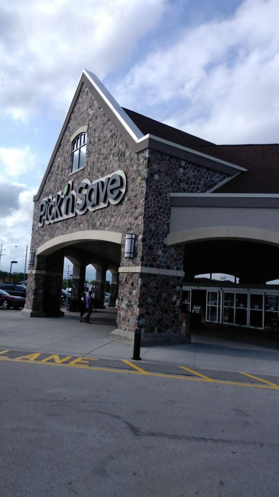Pick 'n Save (S Main St) — photo 3