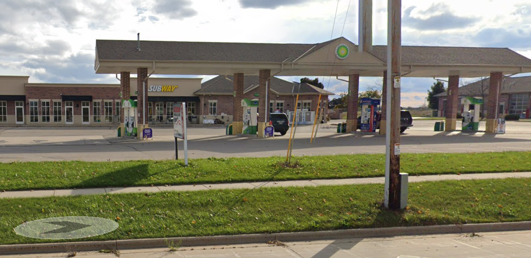 bp (E Washington St) — photo 2